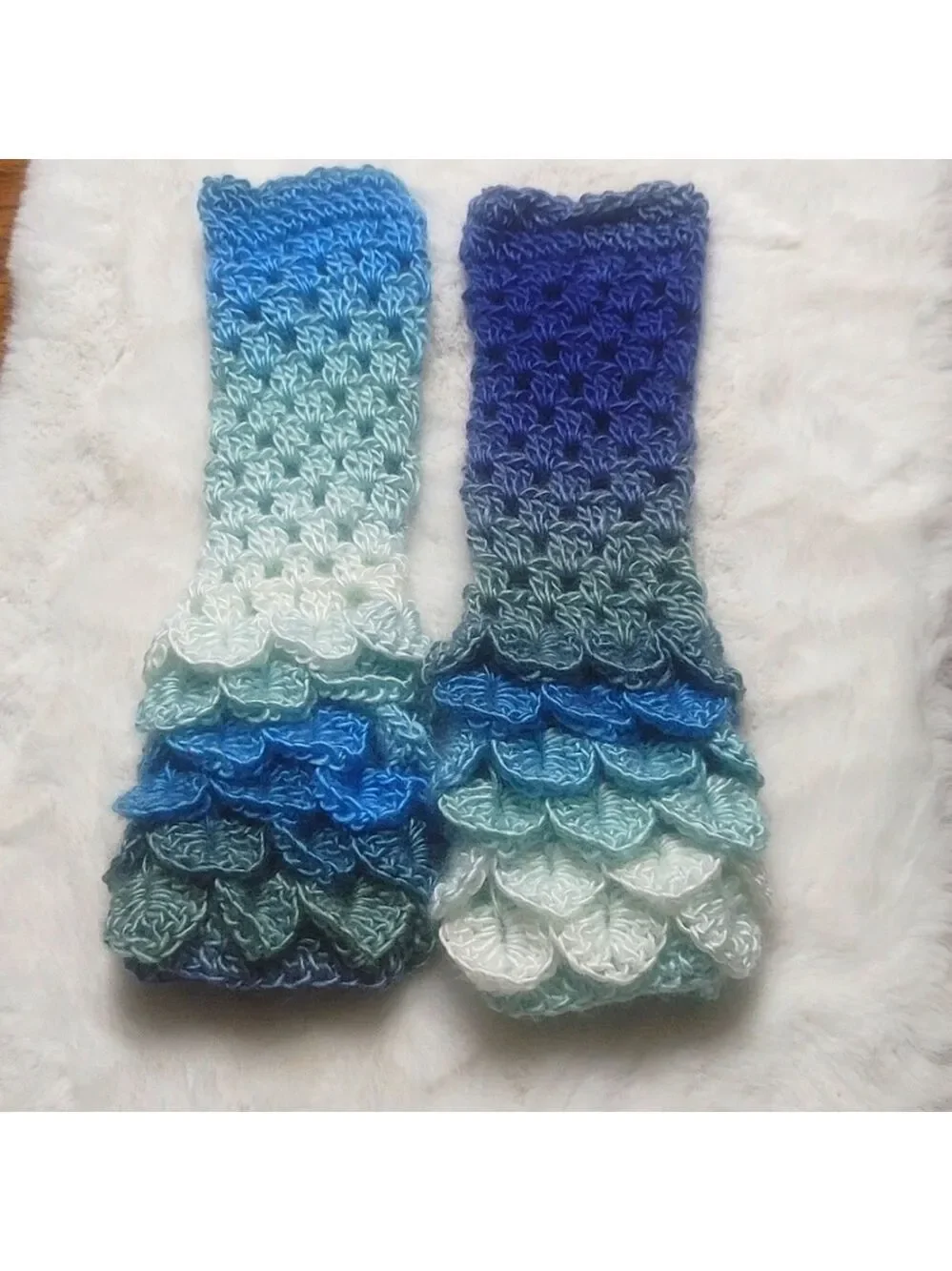 Just in! Dragon/Mermaid Scale Fingerless Gloves Colorful Soft, Texting Armwarmer
